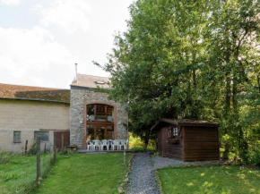 Отель Spacious holiday home in Vielsalm with garden  Вьельсальм